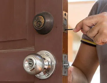 Gallery Locksmith Store San Jose, CA 408-513-3115 - 7-Lock-Installation